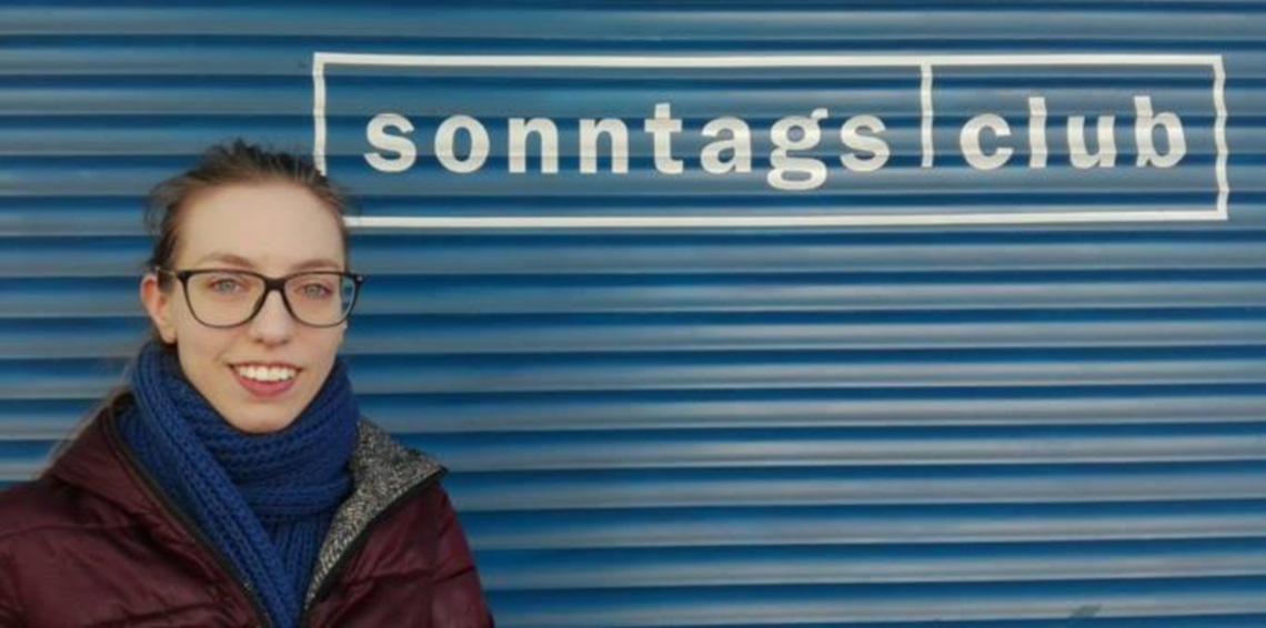 nő keres háztartási és vasalás keresés társkereső svájci ingyenes