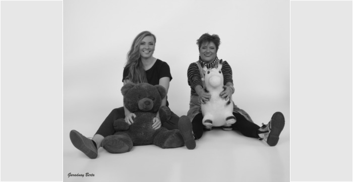 Nem is különbözünk annyira! (Enikő 24)
Nem az öregedéssel veszítjük el a játékos kedvet, de játék nélkül utolér a kedvetlen öregedés. (Anna 55)